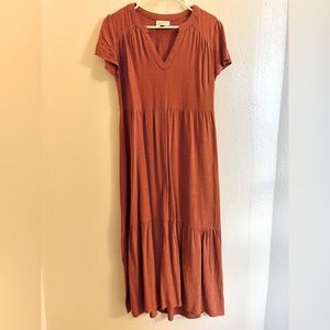 Universal Threads size Medium Rayon/Linen blend short sleeve dress.